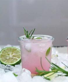 解暑的视频,跟随视频轻松降温