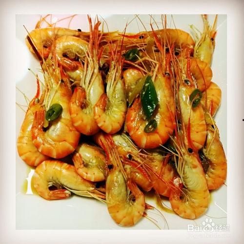葱油虾的做法视频,香辣诱人，简单易学的家常美食制作教程
